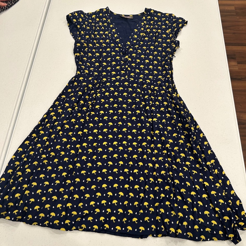 Cute umbrella-themed dress